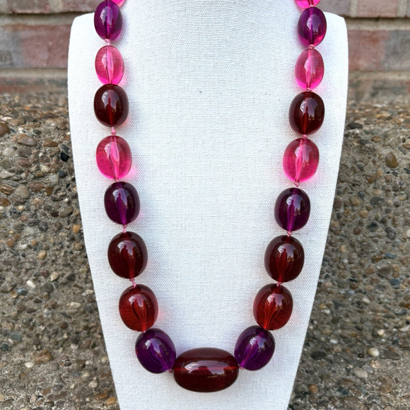 Vintage Joan Rivers Pink Red Purple Acrylic Lucite Beaded Knotted Necklace 24" - Picture 2 of 7